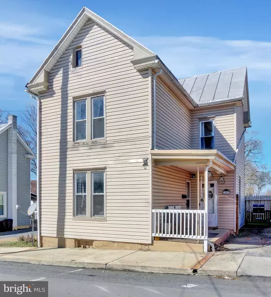 107 E GARFIELD ST, Shippensburg, PA 17257