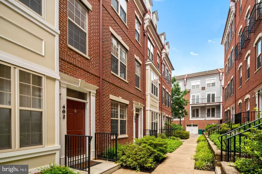 403 CAPTAINS WAY, Philadelphia, PA 19146