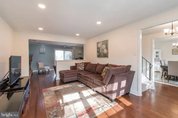 Philadelphia, PA 19128,8631 BELFRY DR