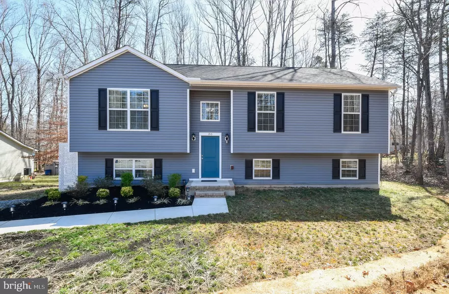 210 VILLAGE CT, Ruther Glen, VA 22546