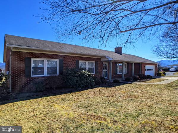 5 FOX LN, Luray, VA 22835