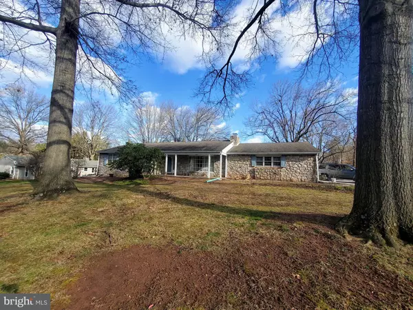 591 W HOFFECKER RD, Pottstown, PA 19465