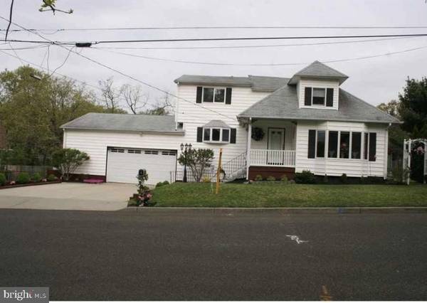 8 CHESTNUT LN, Clementon, NJ 08021