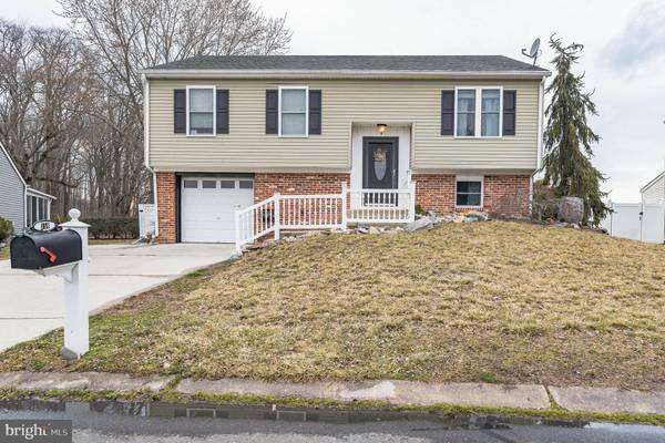 158 EDWARD DR, Swedesboro, NJ 08085