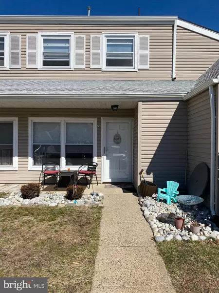 20 GIBRALTAR CT #C, Barnegat, NJ 08005