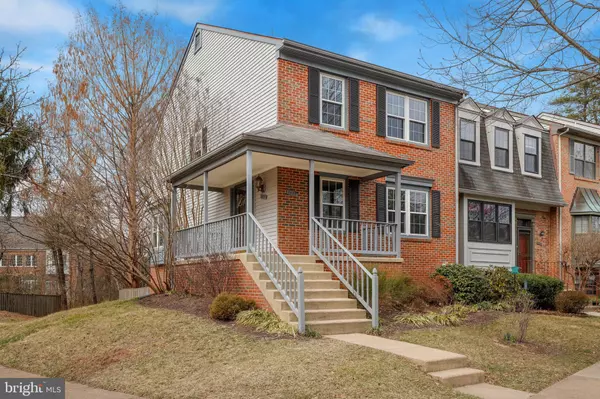 3922 TALLOW TREE CT, Fairfax, VA 22033