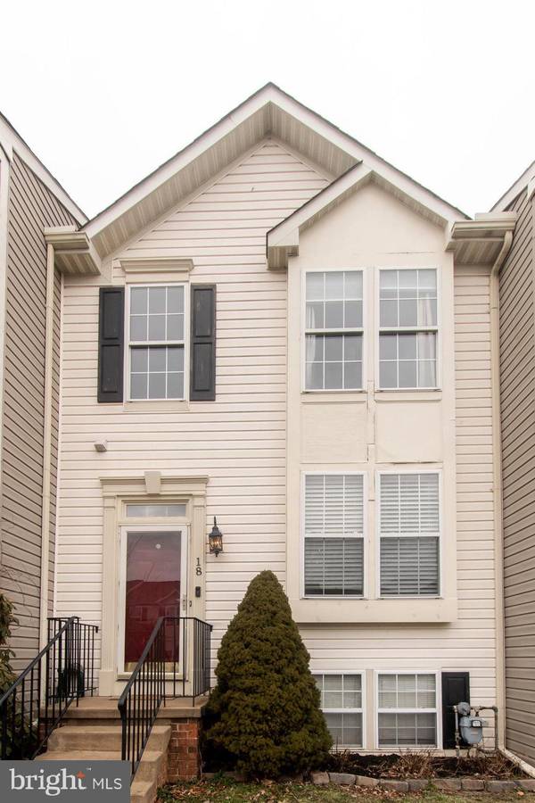 18 E CHRISTINA PL, Newark, DE 19702