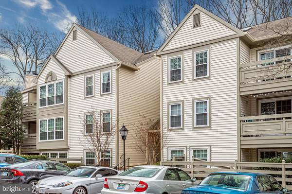 2237 LOVEDALE LN #411B, Reston, VA 20191