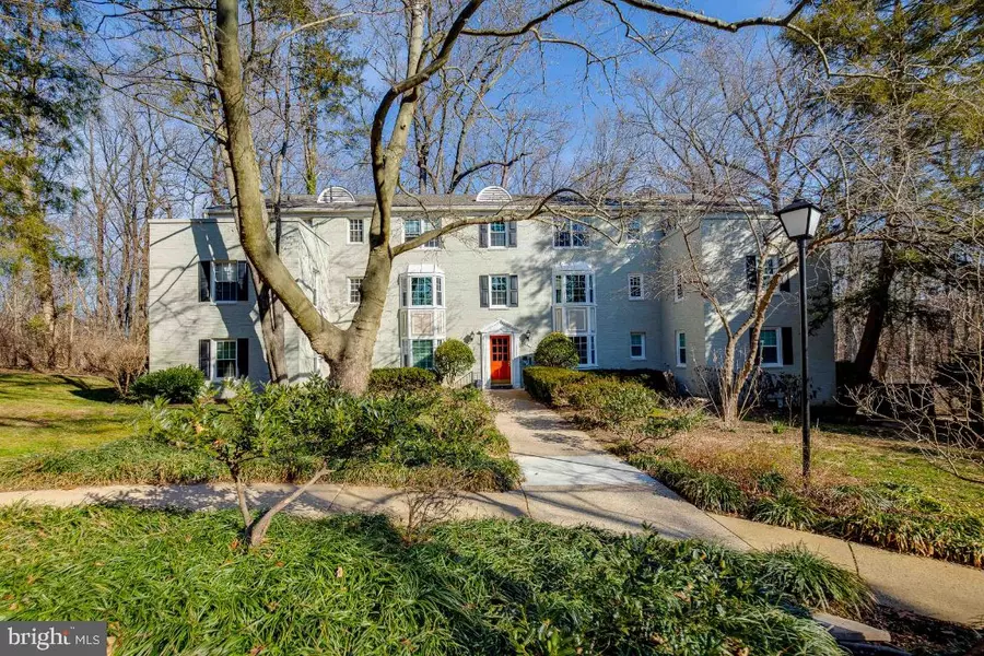 702 S ARLINGTON MILL DR #101, Arlington, VA 22204