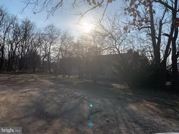 Gibbstown, NJ 08027,1294 BERKLEY RD