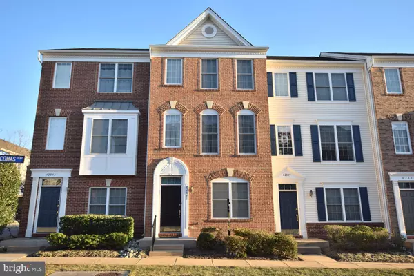 42841 MCCOMAS TER, Chantilly, VA 20152