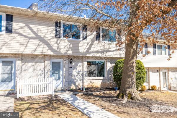 231 VILLAGE WALK, Exton, PA 19341