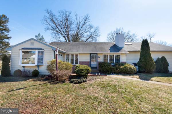 2 BENBURB RD, Phoenixville, PA 19460