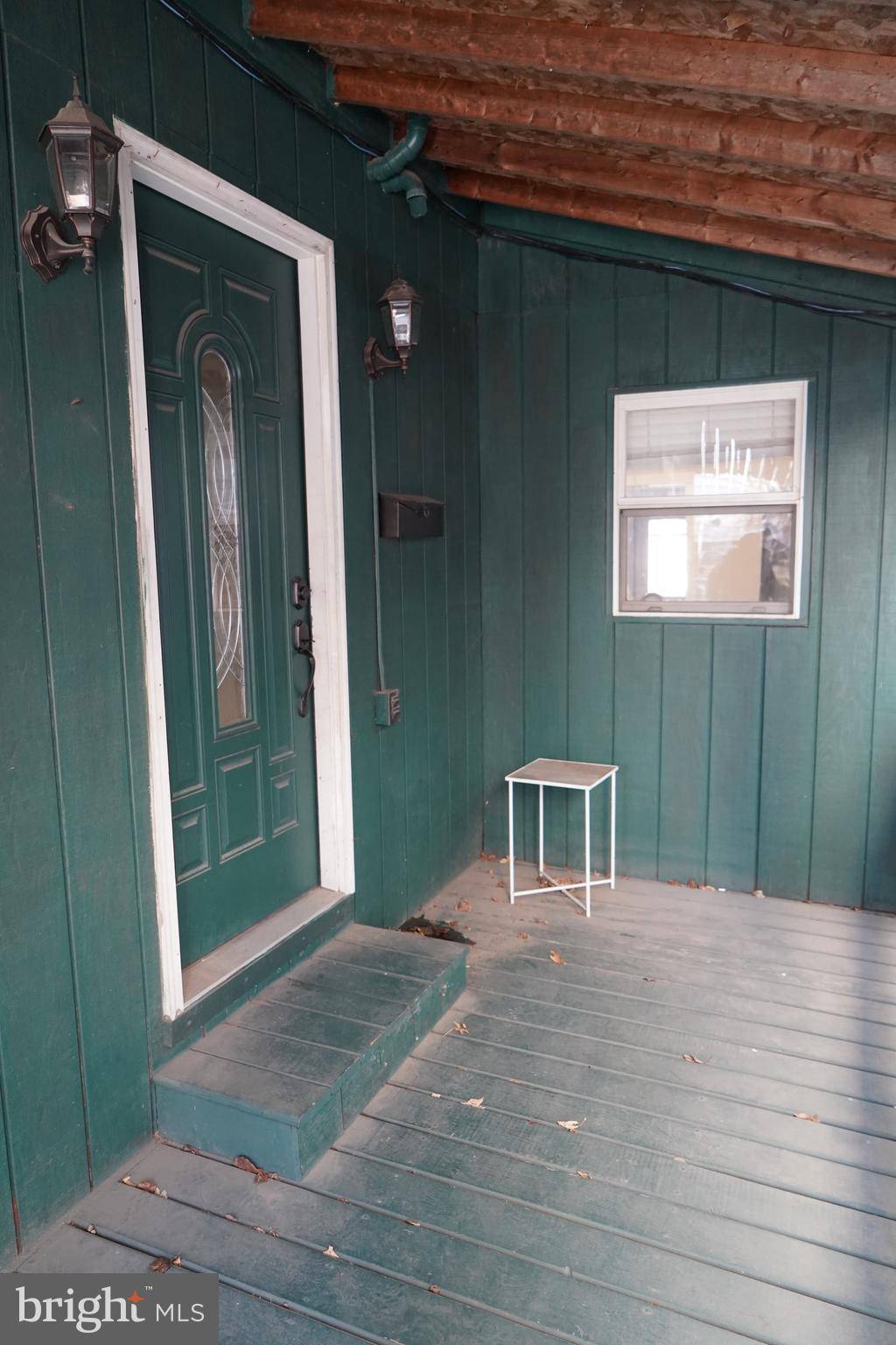 Mount Joy, PA 17552,213 E MAIN ST