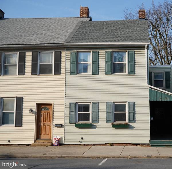 213 E MAIN ST, Mount Joy, PA 17552