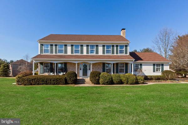 5 MILL POND DR, Cream Ridge, NJ 08514