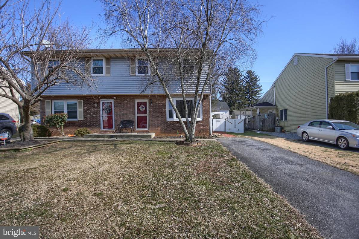 Mount Joy, PA 17552,444 S PLUM ST