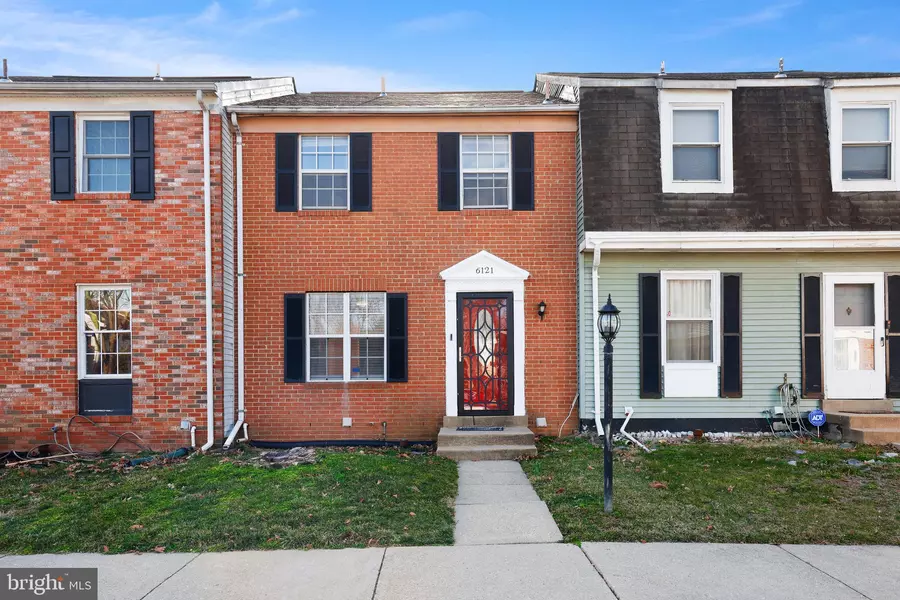 6121 N HIL MAR CIR, District Heights, MD 20747