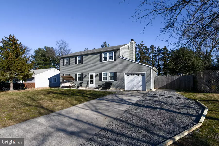 9 REGULUS DR, Blackwood, NJ 08012