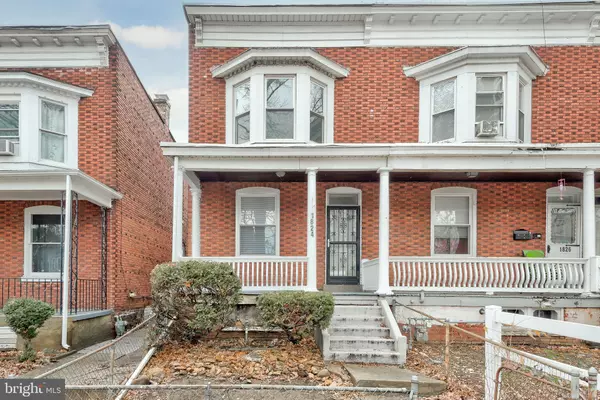 1824 BOAS ST, Harrisburg, PA 17103