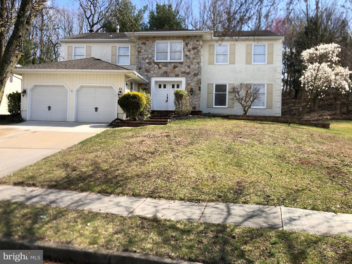 Sewell, NJ 08080,11 KNOLL CT