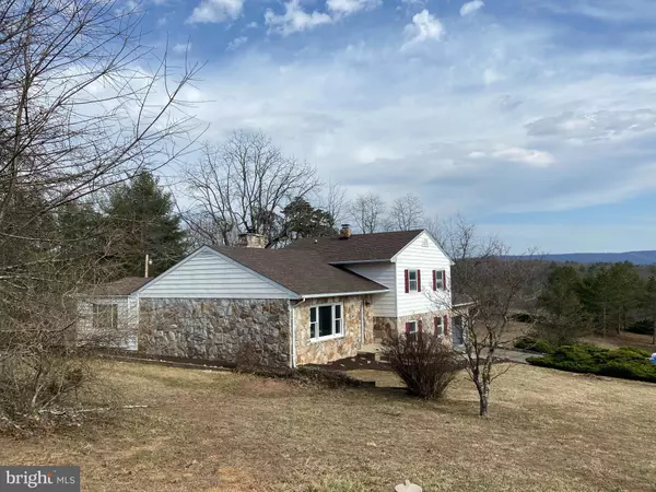 Berkeley Springs, WV 25411,107 SPRING VALLEY DR