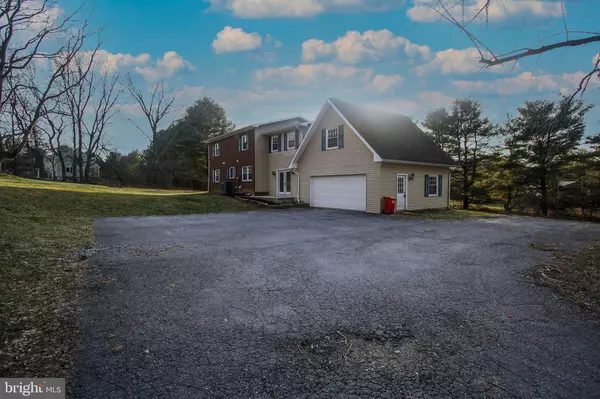 Falling Waters, WV 25419,784 COLSTON