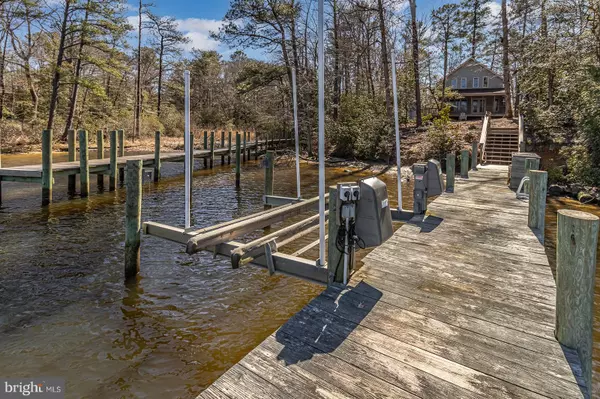 Reedville, VA 22539,142 SWANN CT