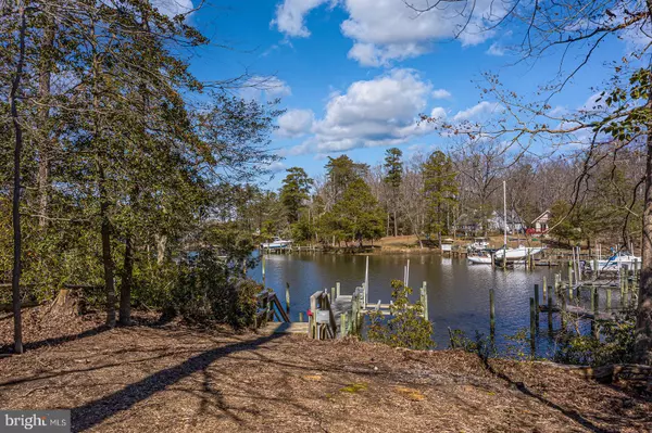 Reedville, VA 22539,142 SWANN CT