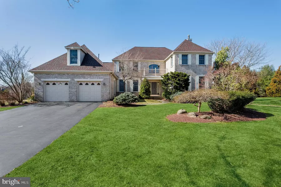 110 S LONGFELLOW DR, Princeton Junction, NJ 08550