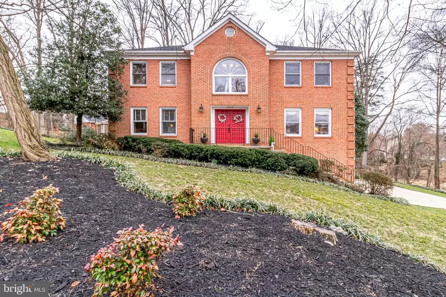 3826 LACY BLVD, Falls Church, VA 22041