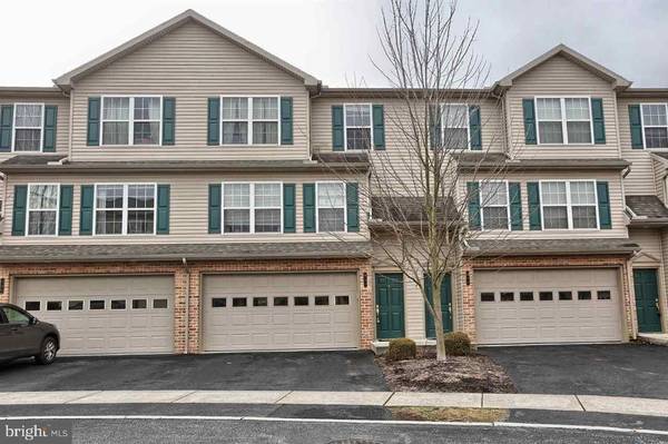 546 MEADOWCROFT CIR, Mechanicsburg, PA 17055