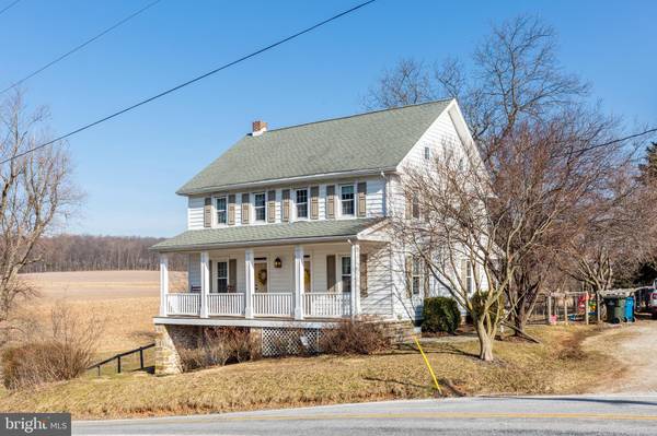 8821 BLUE BALL RD, Stewartstown, PA 17363