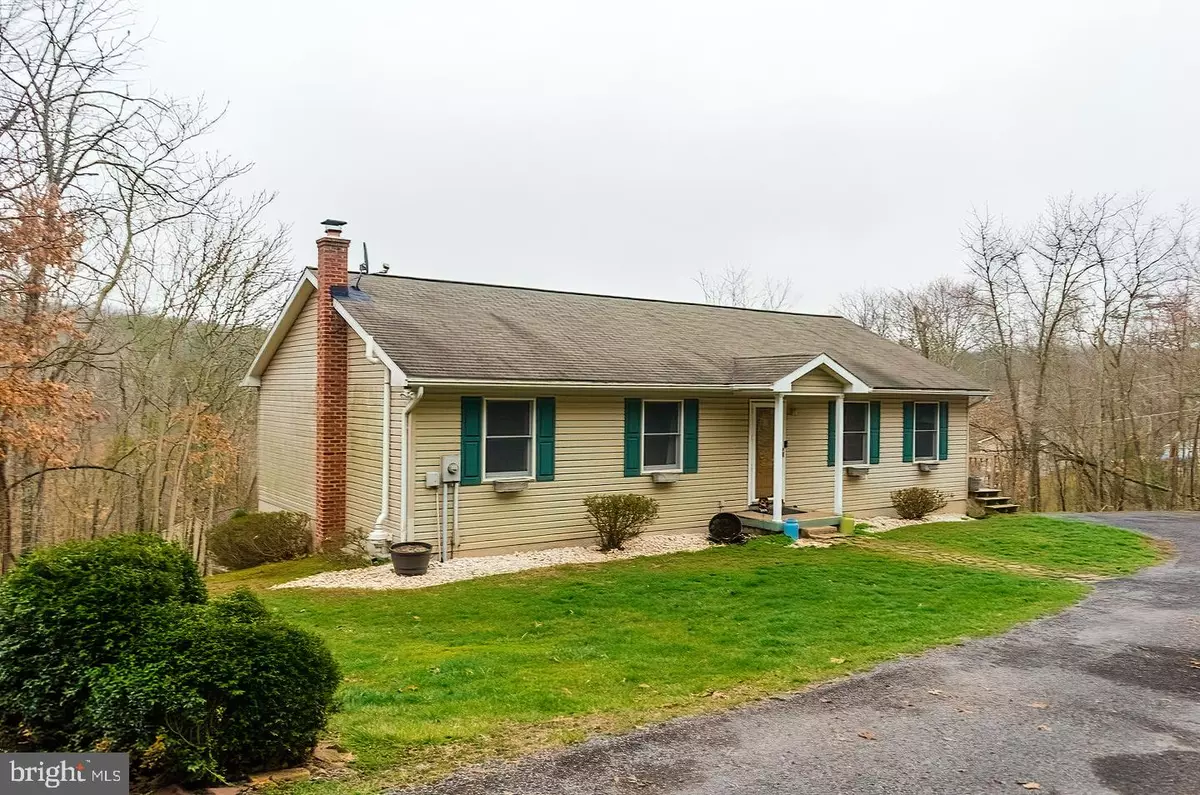 Berkeley Springs, WV 25411,310 WEBER LN