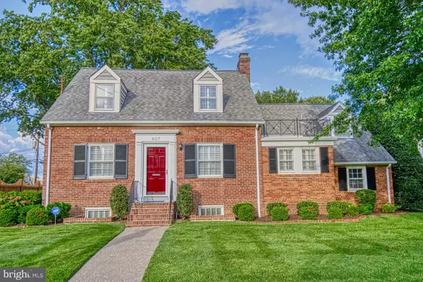 607 WEST VIEW TER, Alexandria, VA 22301