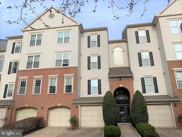 4673 LONGSTREET LN #303, Alexandria, VA 22311