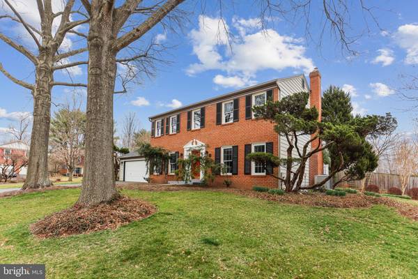 400 FEATHER ROCK DR, Rockville, MD 20850