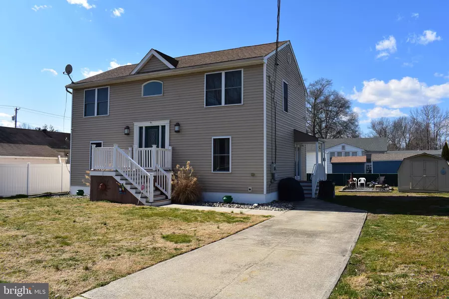 9 HOLLY DR, Pennsville, NJ 08070