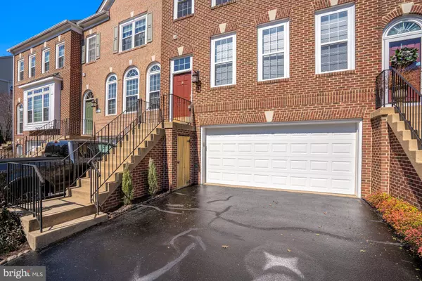 Alexandria, VA 22310,5662 GOVERNORS POND CIR