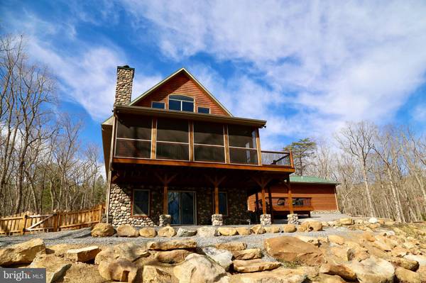 490 BAKER MOUNTAIN DR, Yellow Spring, WV 26865