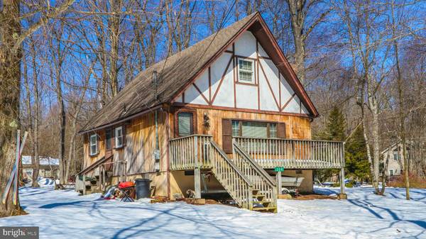 209 TEPEE DR, Pocono Lake, PA 18347