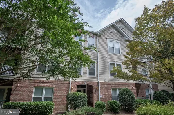 6505 GRANGE LN #203, Alexandria, VA 22315