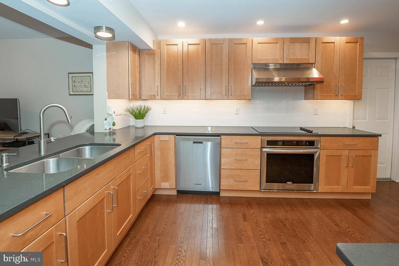 Wayne, PA 19087,1 GREYTHORNE WOODS CIR