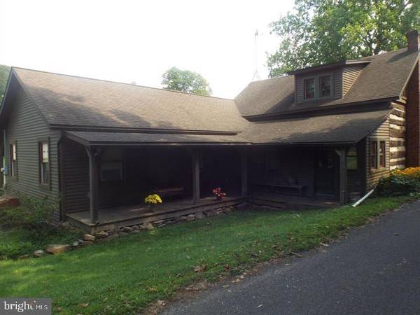 54 COUNTY LINE RD, Pitman, PA 17964