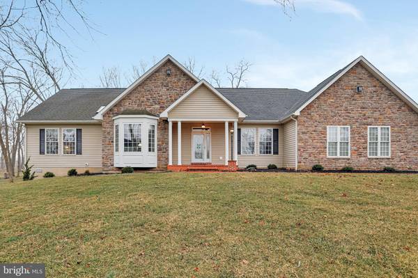 9 BABBLING BROOK LN, Martinsburg, WV 25403