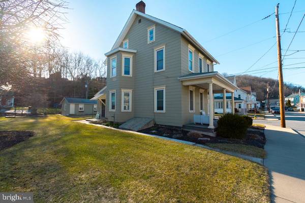 Whitehall, PA 18052,5142 3RD ST