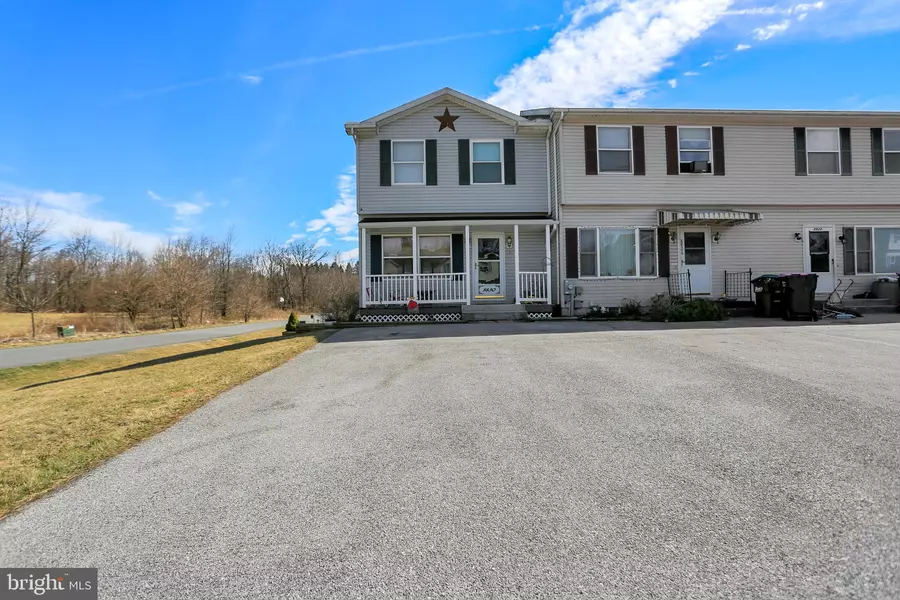 8830 KINGS RD, Waynesboro, PA 17268