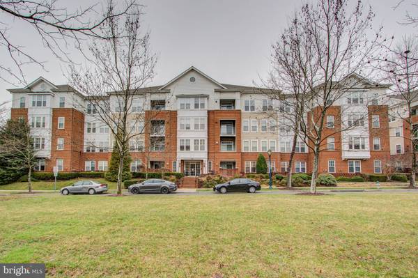 503 KING FARM BLVD #207, Rockville, MD 20850