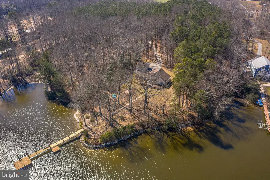 407 OLD FAIRPORT RD, Reedville, VA 22539