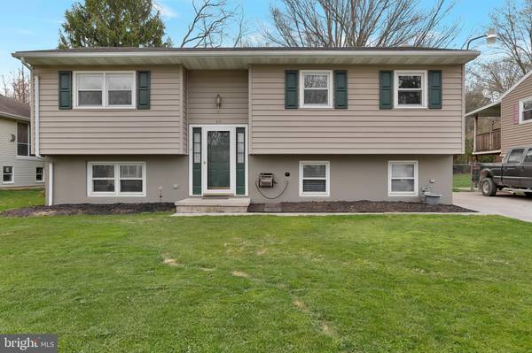 60 BAUGHER DR, Hanover, PA 17331